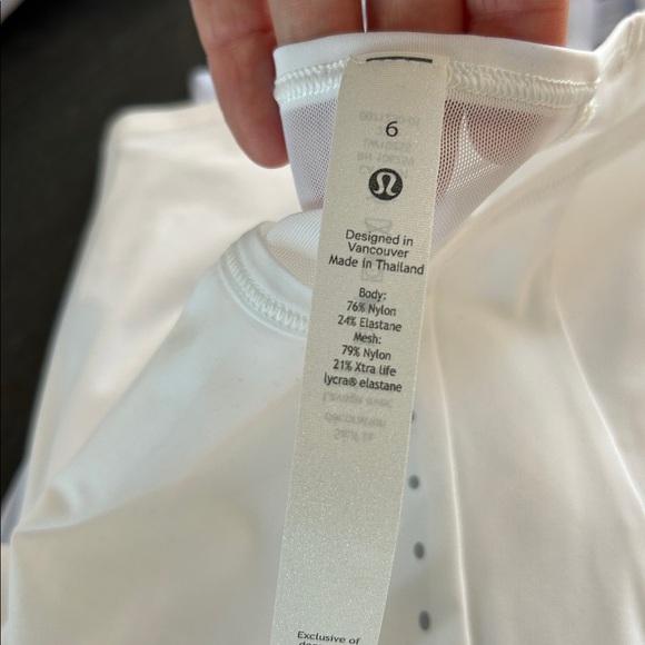 Lululemon Sculpt Cropped Tank Top
White NWT - Picture 8 of 9